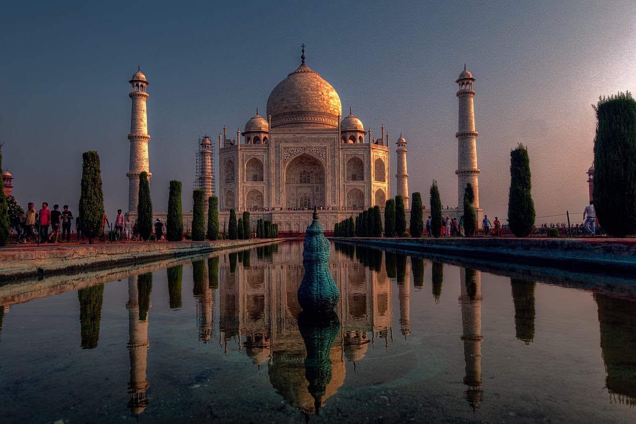 Picture of the Taj Mahal, located in India